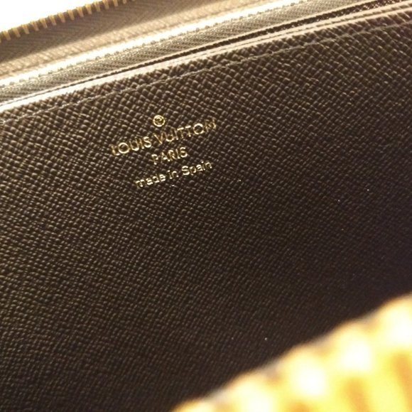 LOUIS VUITTON M57491 GAME ON ZIPPY WALLET IN WHITE -- brand new - Picture 5 of 9